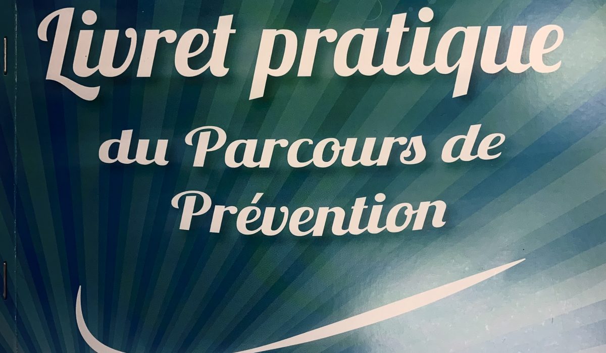 couverture du livret de suivi du chien, dans la méthode de la Conduite Accompagnée du Chien